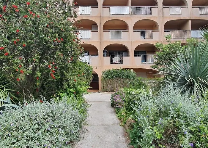 L\'Etoile Sous Les Pins - La Loge