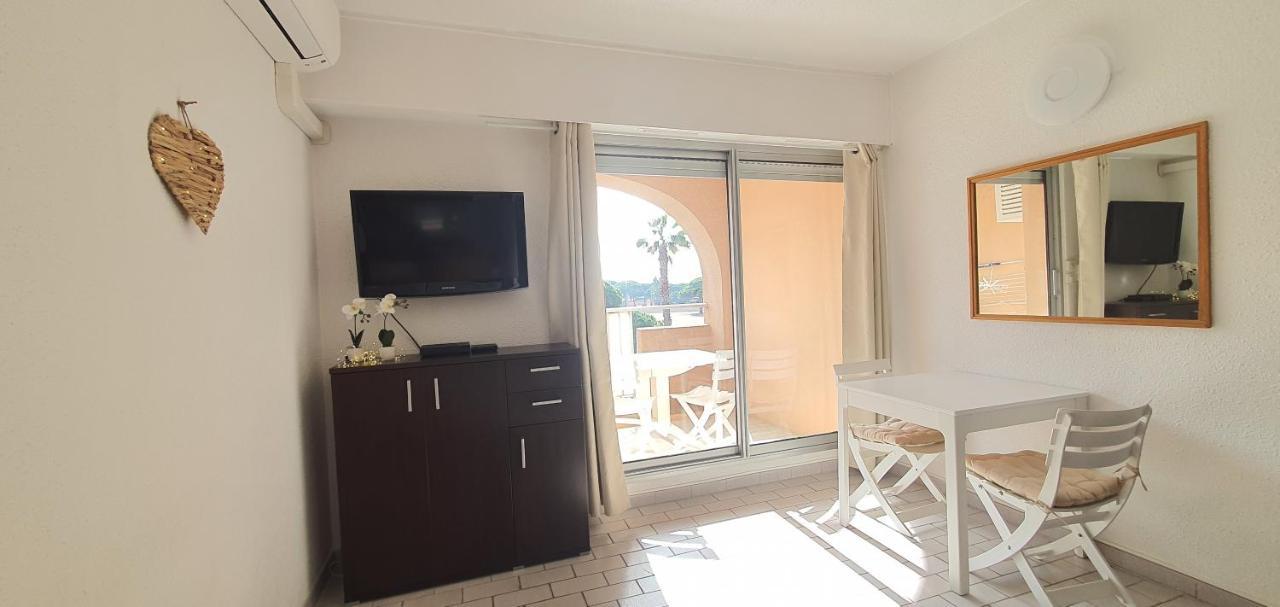 L'etoile Sous Les Pins - La Loge Hyeres